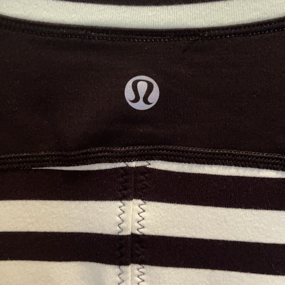 Lululemon Top - Picture 4 of 5